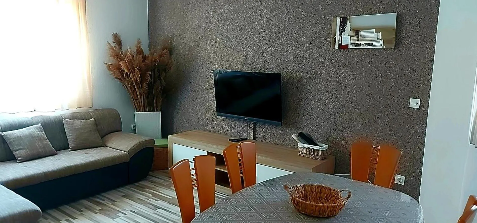 Apartmani Balan S Vanjskim Bazenom 0*, Trogir
