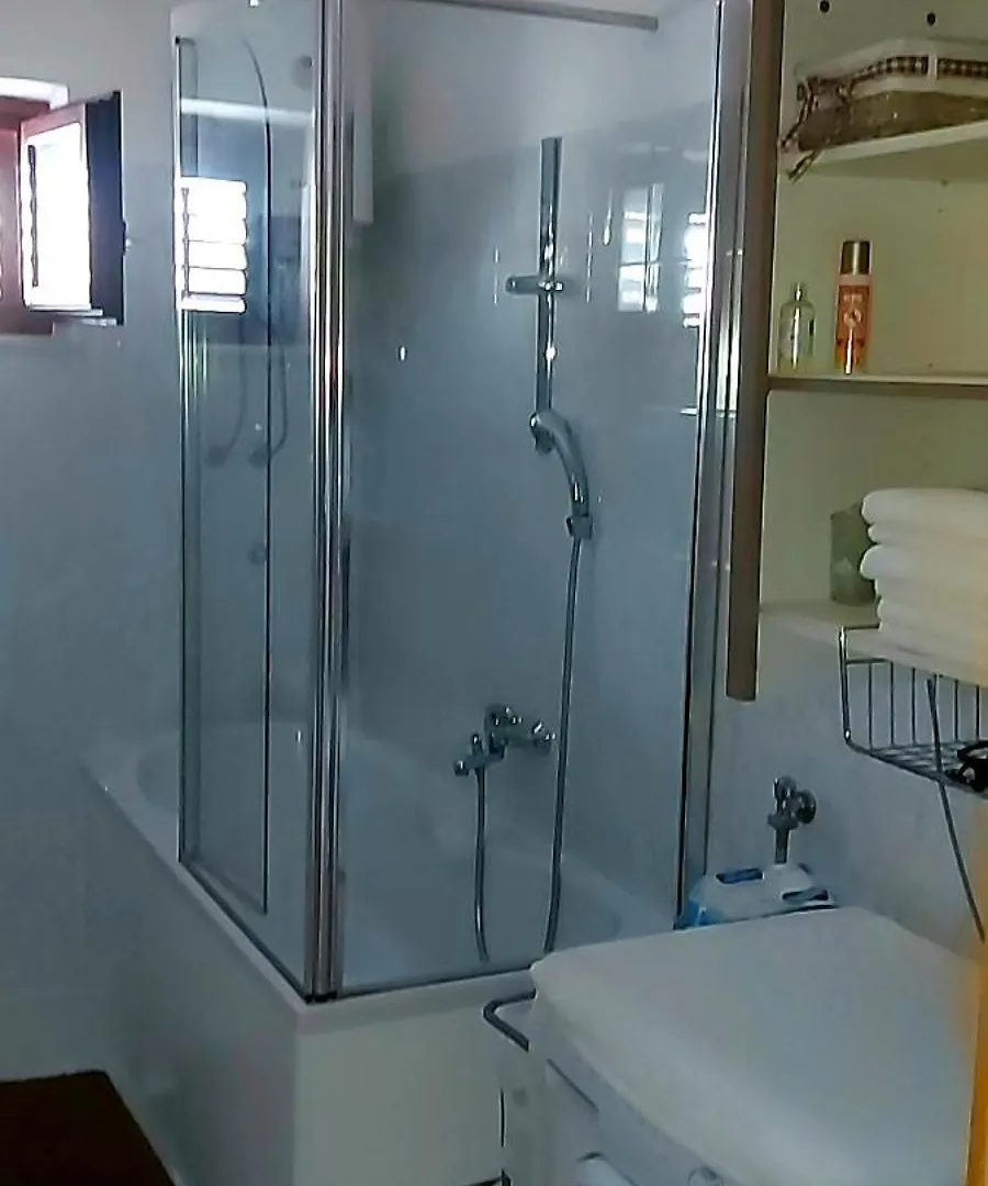 Apartmani Balan S Vanjskim Bazenom Apartment