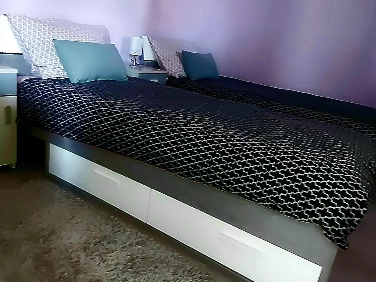 Apartmani Balan S Vanjskim Bazenom Apartment