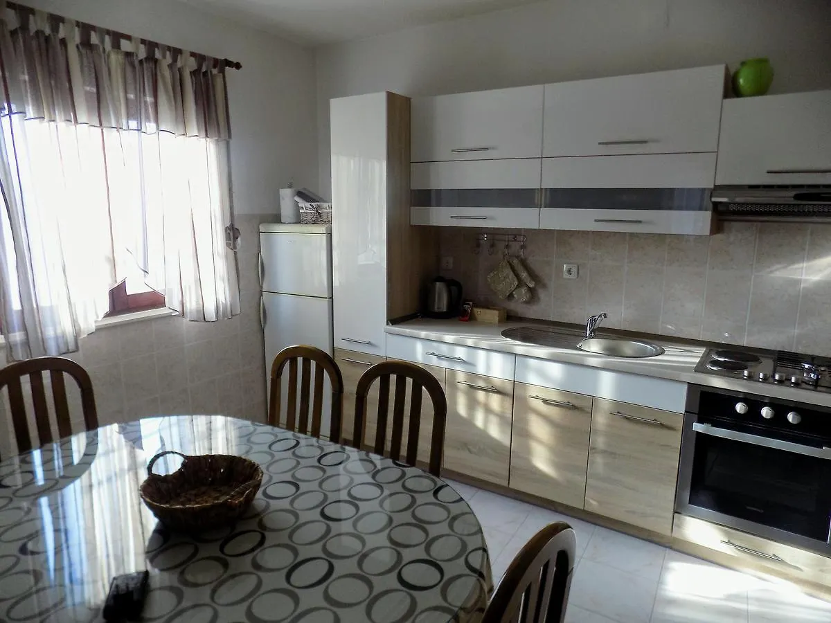 Apartmani Balan S Vanjskim Bazenom 0*, Trogir Croatia