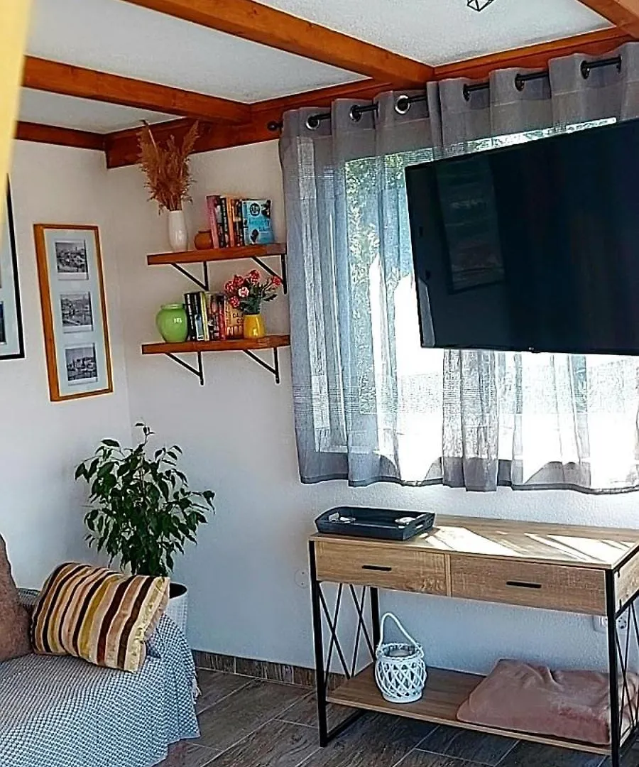 Apartmani Balan S Vanjskim Bazenom Traù