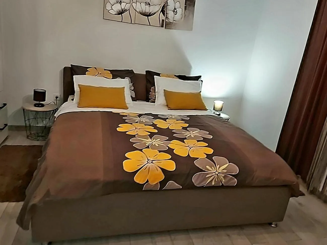 Apartmani Balan S Vanjskim Bazenom Traù Croazia