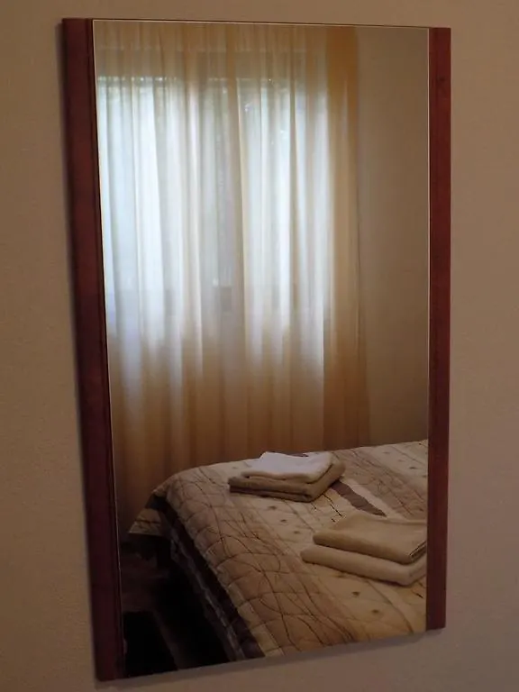 Appartamento Apartmani Balan S Vanjskim Bazenom Traù